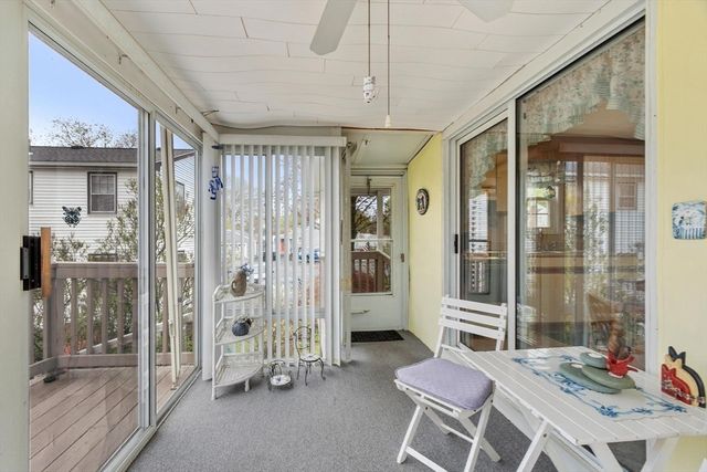 74 Harlem St, Lowell, MA 01854
