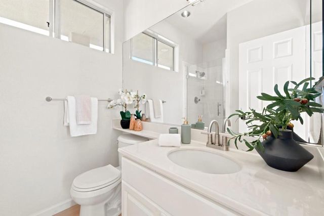 88 17th Avenue 304, San Mateo, CA 94402