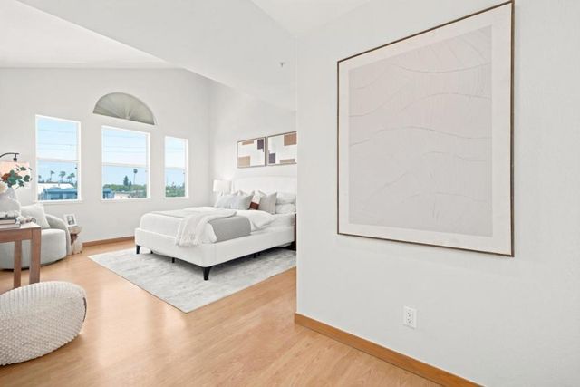 88 17th Avenue 304, San Mateo, CA 94402