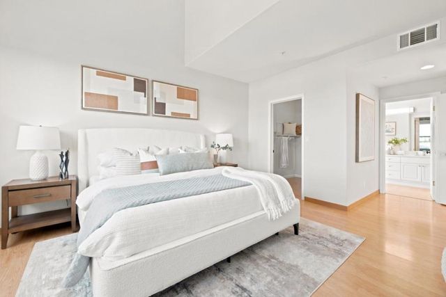 88 17th Avenue 304, San Mateo, CA 94402