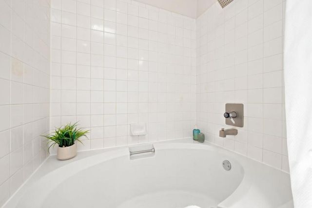 88 17th Avenue 304, San Mateo, CA 94402