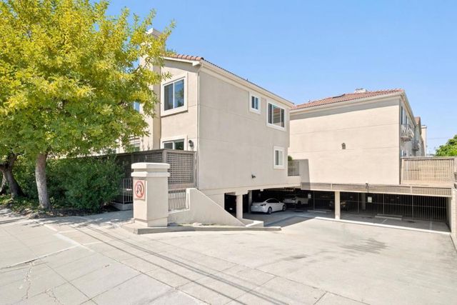 88 17th Avenue 304, San Mateo, CA 94402