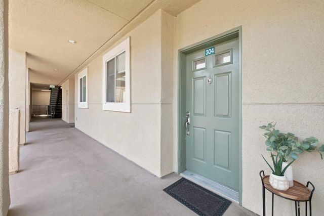 88 17th Avenue 304, San Mateo, CA 94402
