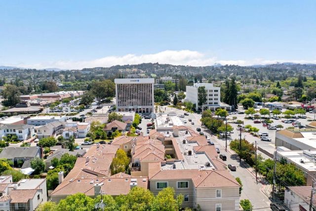 88 17th Avenue 304, San Mateo, CA 94402