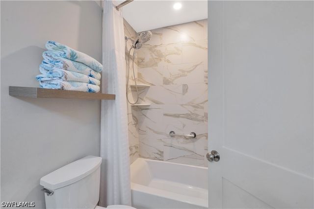 583 Beachwalk CIR Q-203, Naples, FL 34108
