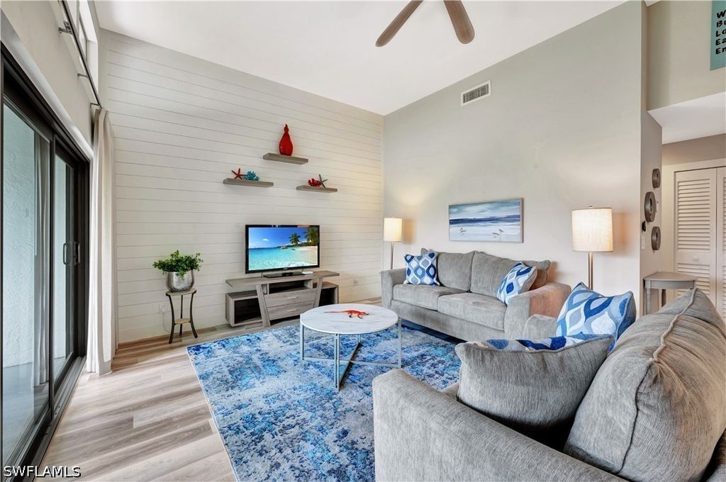 583 Beachwalk CIR Q-203, Naples, FL 34108