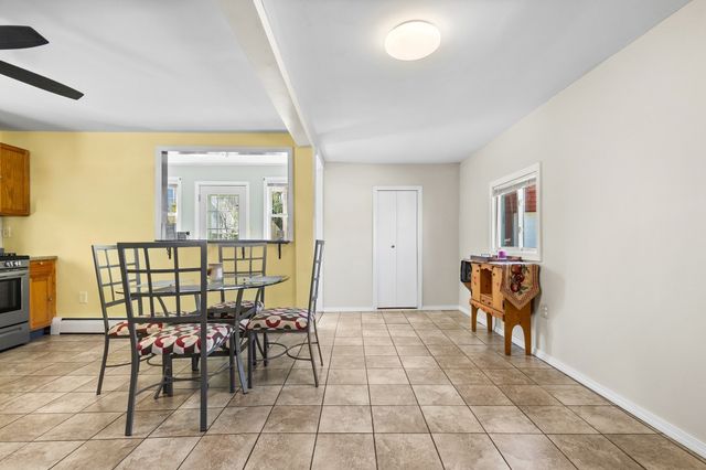 2113 Pleasant St, Fall River, MA 02723