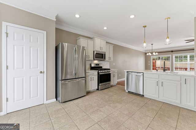 7856 Kiverton Place, Atlanta, GA 30350