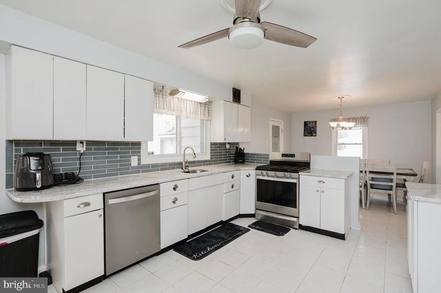 94 AVALON AVE, Dundalk, MD 21222