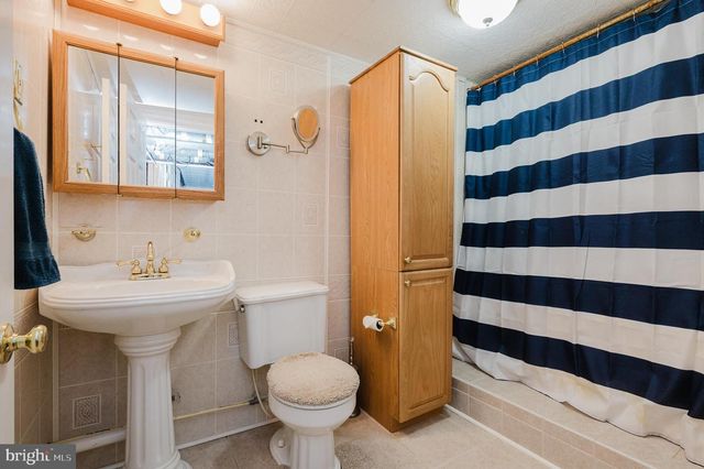 94 AVALON AVE, Dundalk, MD 21222