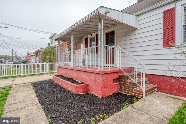 94 AVALON AVE, Dundalk, MD 21222