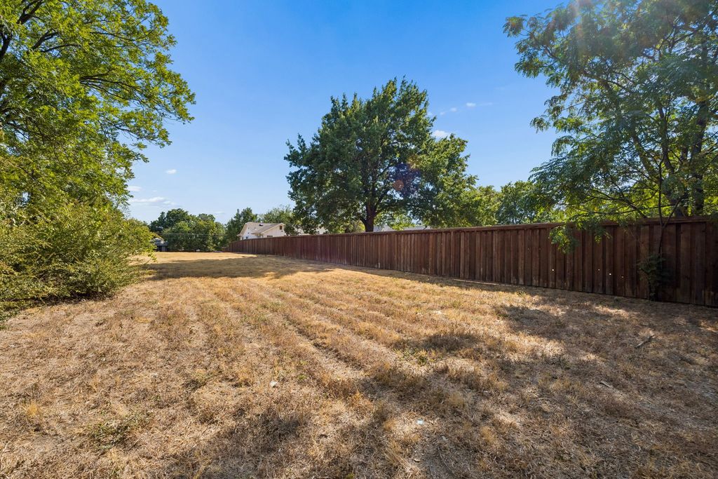 1221 Lebanon Avenue, Dallas, TX 75208 — photo 4