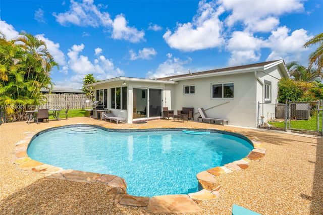 2227 NW 65th Ave, Margate, FL 33063