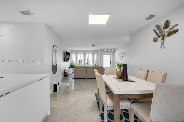 2227 NW 65th Ave, Margate, FL 33063