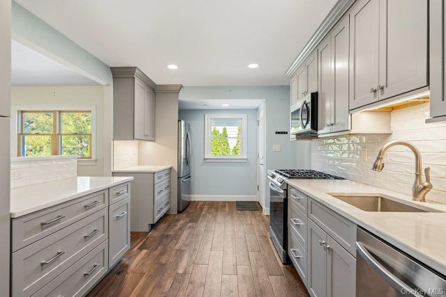 430 Violet Street, Massapequa Park, NY 11762