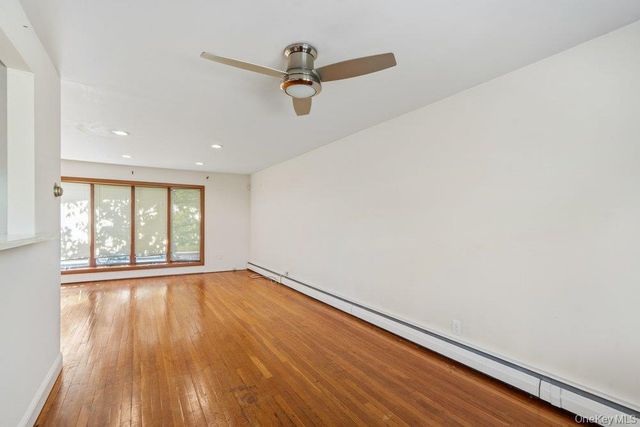 430 Violet Street, Massapequa Park, NY 11762