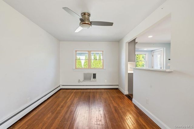 430 Violet Street, Massapequa Park, NY 11762