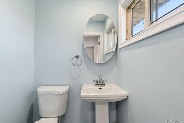 430 Violet Street, Massapequa Park, NY 11762