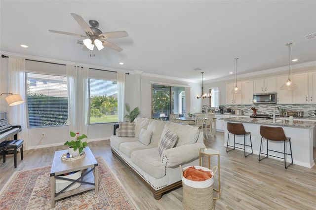 7204 PARADISO DRIVE, Apollo Beach, FL 33572