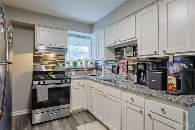 2865 Lafeuille Avenue, Cincinnati, OH 45211