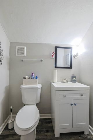 2865 Lafeuille Avenue, Cincinnati, OH 45211