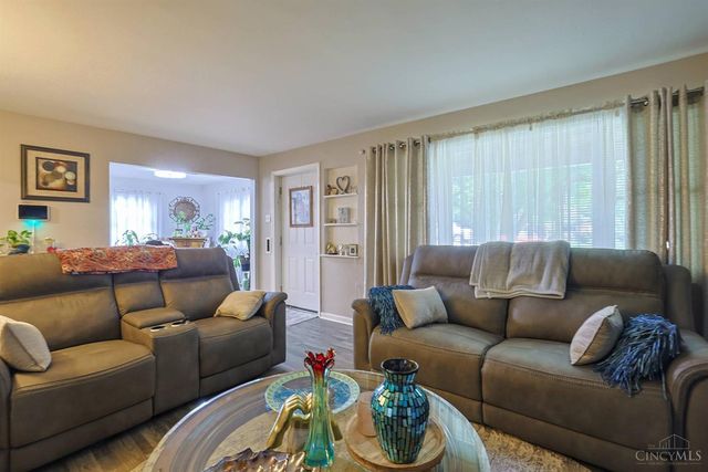 2865 Lafeuille Avenue, Cincinnati, OH 45211