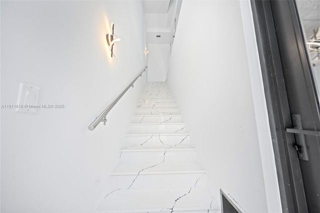 526 SW 2nd 2, Miami, FL 33130