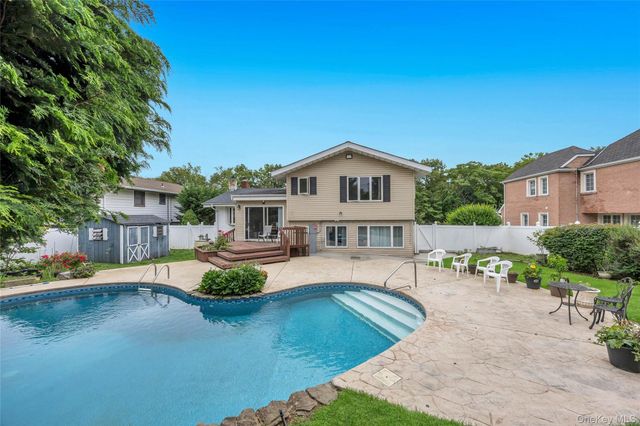 49 Village Drive, Jericho, NY 11753