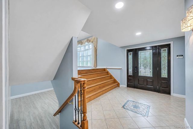 49 Village Drive, Jericho, NY 11753