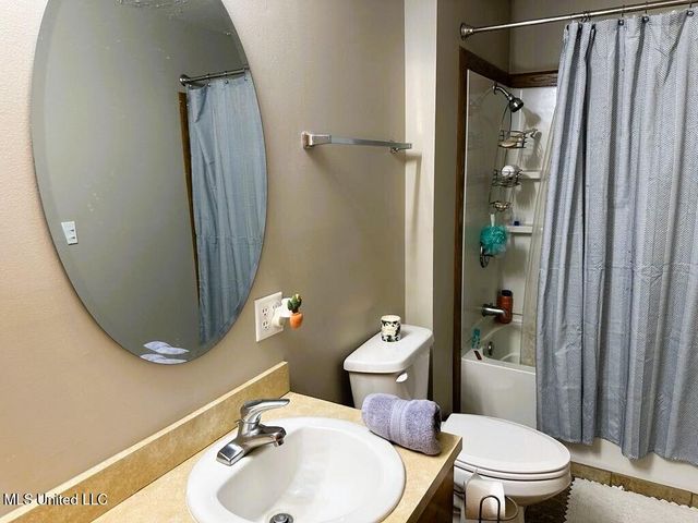 8 Chisholm Trail, Wiggins, MS 39577