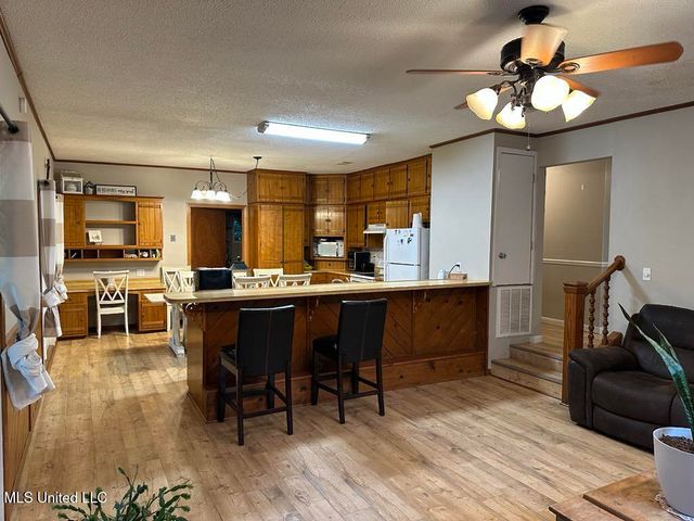 8 Chisholm Trail, Wiggins, MS 39577