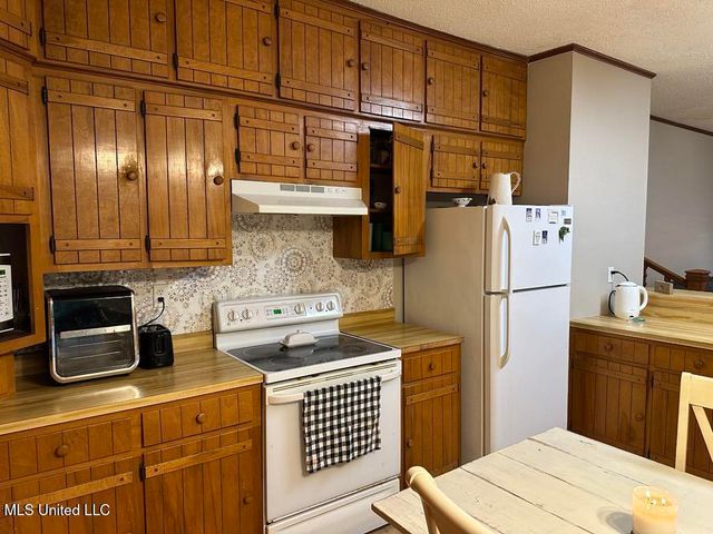 8 Chisholm Trail, Wiggins, MS 39577