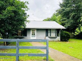 8 Chisholm Trail, Wiggins, MS 39577