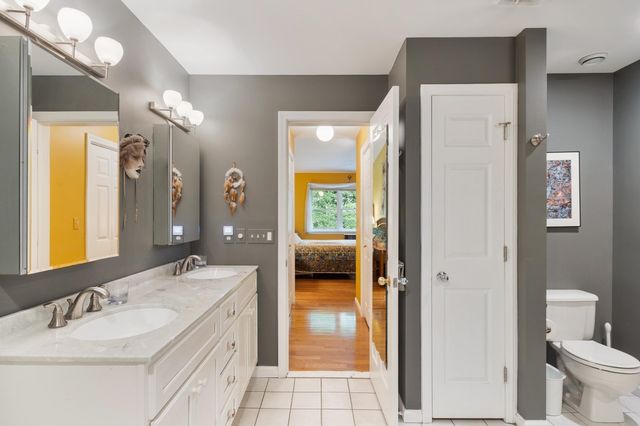 179 Bishops Forest Dr 179, Waltham, MA 02452