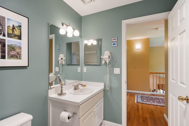 179 Bishops Forest Dr 179, Waltham, MA 02452