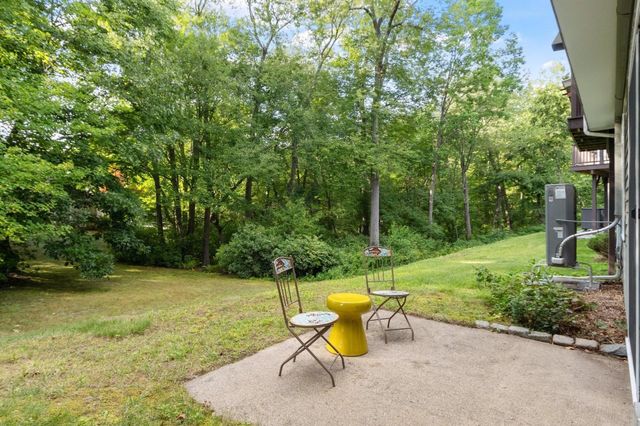 179 Bishops Forest Dr 179, Waltham, MA 02452