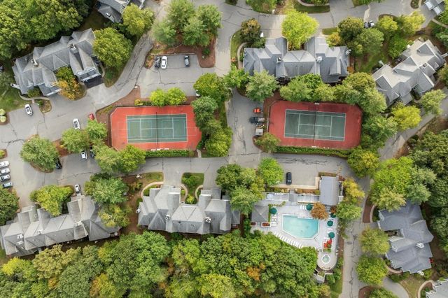 179 Bishops Forest Dr 179, Waltham, MA 02452