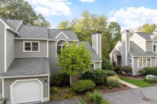 179 Bishops Forest Dr 179, Waltham, MA 02452