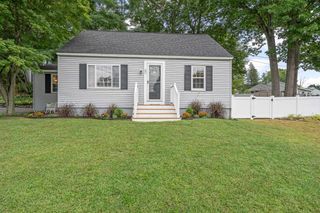 60 Bosse Avenue, Manchester, NH 03103