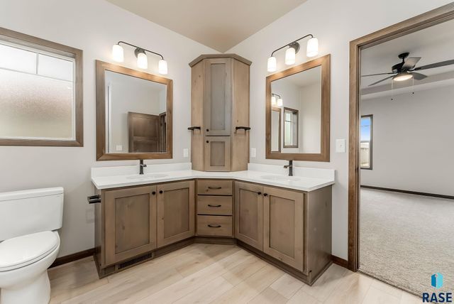 2405 E Tinley St Street, Brandon, SD 57005