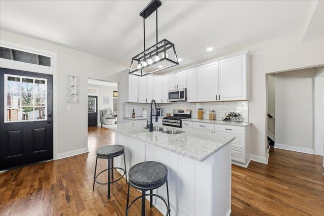 196 Main Street, Newport, KY 41071