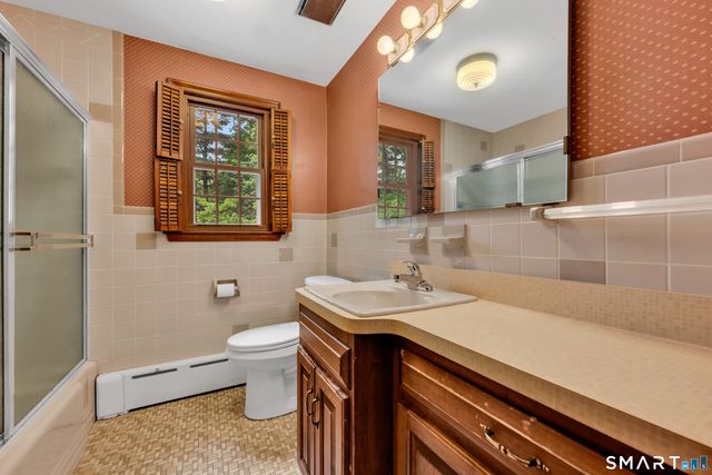 55 Holly Lane, Wethersfield, CT 06109
