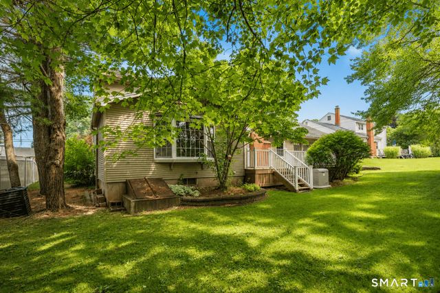 55 Holly Lane, Wethersfield, CT 06109