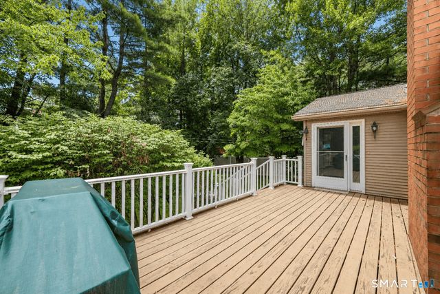 55 Holly Lane, Wethersfield, CT 06109