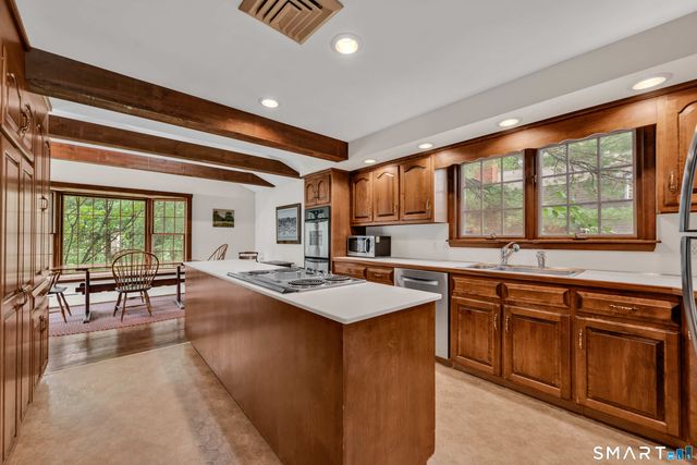 55 Holly Lane, Wethersfield, CT 06109