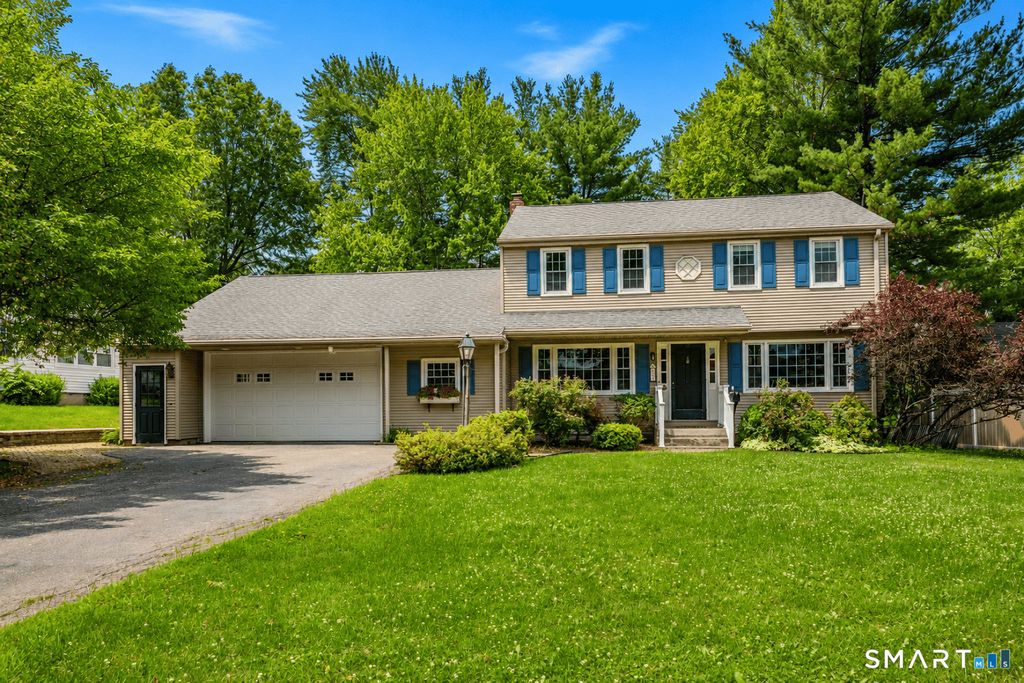 55 Holly Lane, Wethersfield, CT 06109
