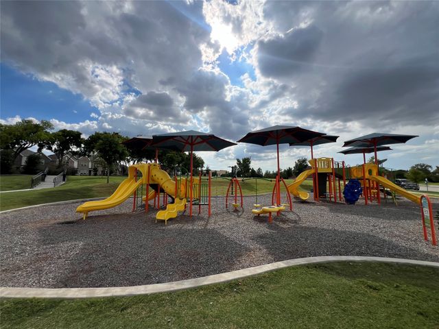 5106 Springlake Parkway, Haltom City, TX 76117