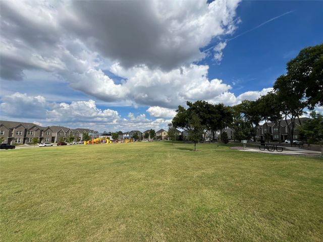 5106 Springlake Parkway, Haltom City, TX 76117