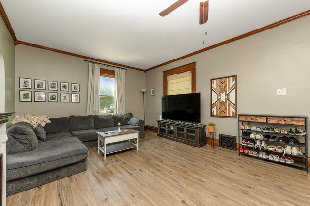 2402 Highland Ave, New Castle, PA 16105