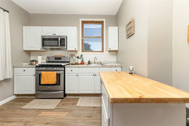 2402 Highland Ave, New Castle, PA 16105